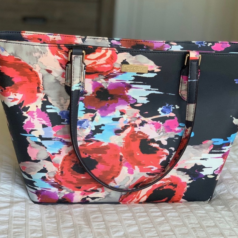 LIKE NEW Kate spade bag ♠️